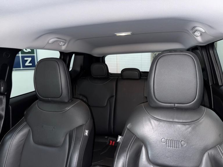 Jeep Renegade Long. T270 1.3 TB 4x2 Flex Aut.