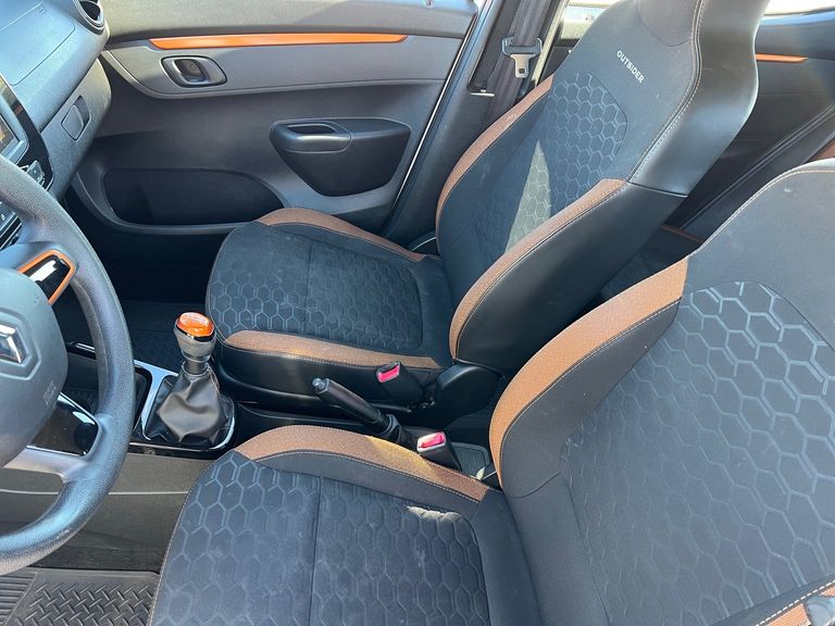 Renault KWID OUTSIDER 1.0 Flex 12V 5p Mec.