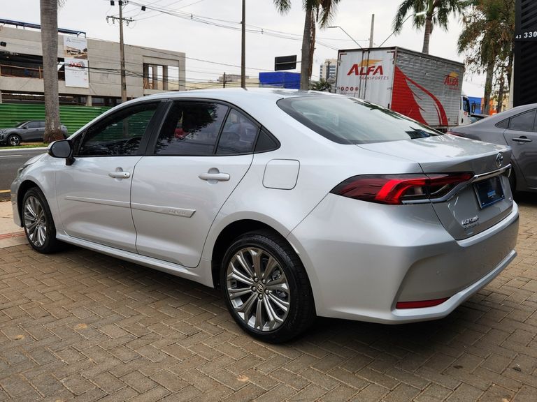 Toyota Corolla XEi 2.0 Flex 16V Aut.