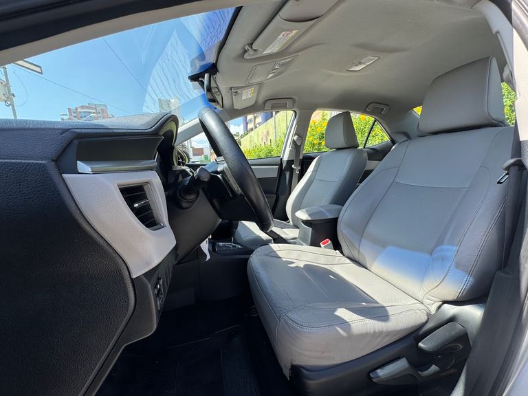 Toyota Corolla XEi 2.0 Flex 16V Aut.