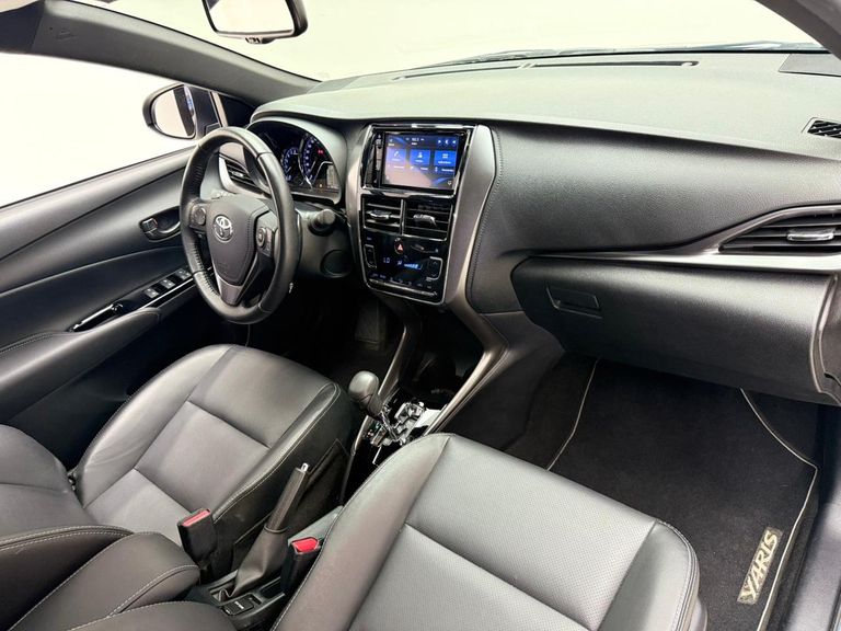 Toyota YARIS XLS 1.5 Flex 16V 5p Aut.