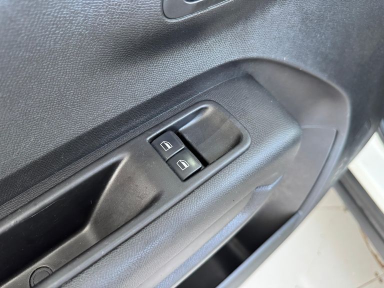 Citroën C3 Live Pack 1.0 Flex 6V 5p Mec.