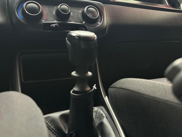 Fiat Strada Volcano 1.3 Flex 8V CD