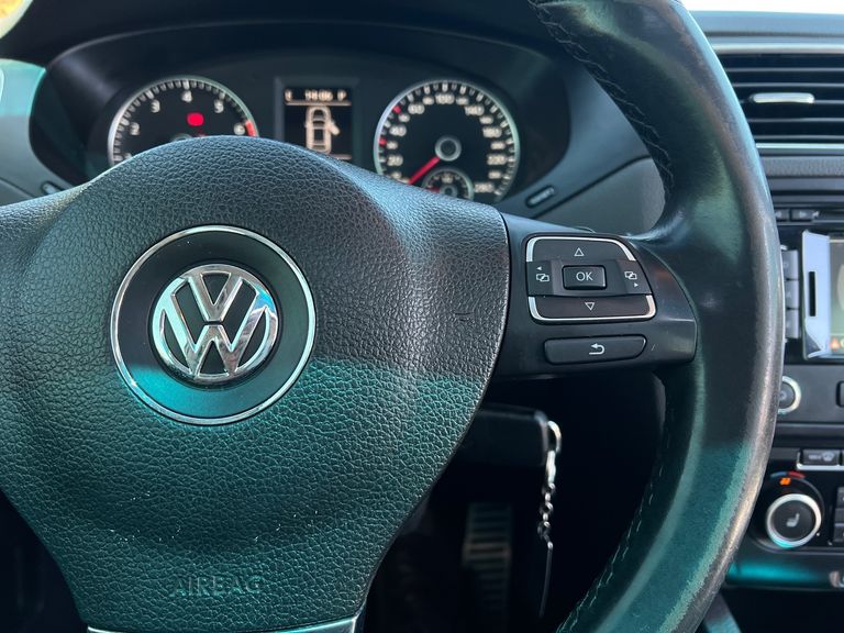 Volkswagen VW jetta Highline TSI 2.0 DSG