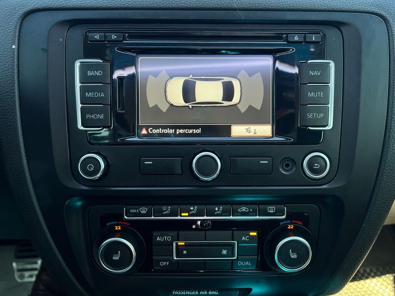 Volkswagen VW jetta Highline TSI 2.0 DSG