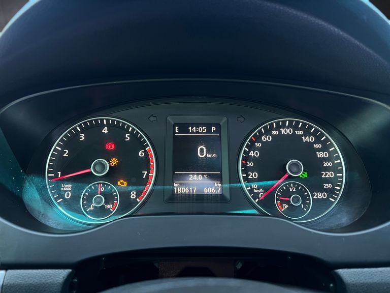 Volkswagen VW jetta Highline TSI 2.0 DSG