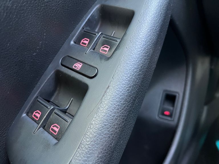 Volkswagen VW jetta Highline TSI 2.0 DSG