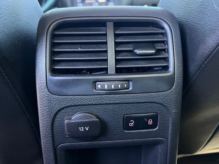 Volkswagen VW jetta Highline TSI 2.0 DSG