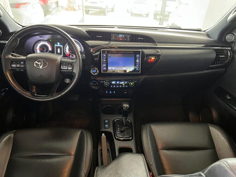 Toyota Hilux CD SRX 4x4 2.8 TDI 16V Diesel Aut.