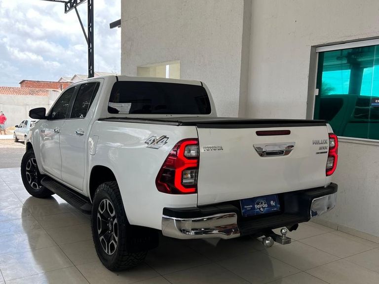 Toyota Hilux CD SRX 4x4 2.8 TDI 16V Diesel Aut.