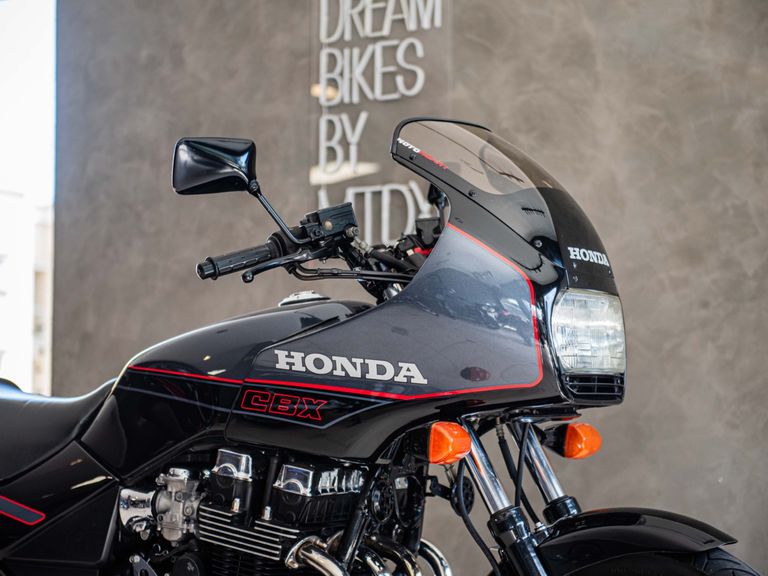 Honda Magia Negra