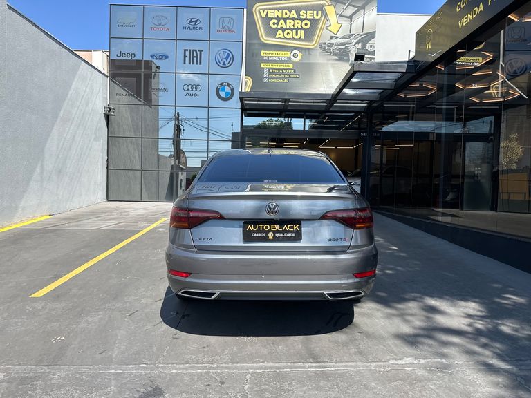 VolksWagen JETTA R-Line 250 TSI 1.4 Flex 16V Aut.