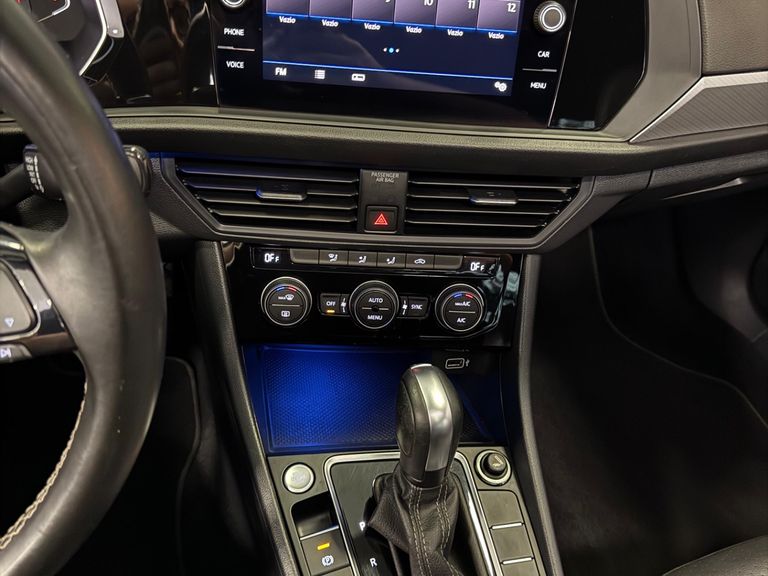 VolksWagen JETTA R-Line 250 TSI 1.4 Flex 16V Aut.