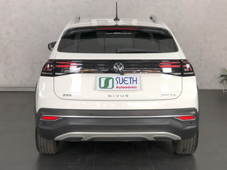 VolksWagen Nivus Highline 1.0 200 TSI Flex Aut.