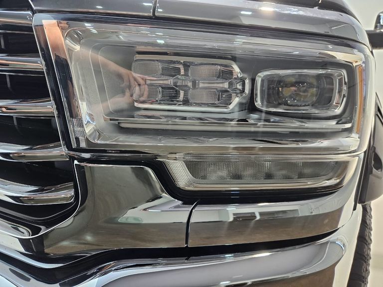 RAM 3500 LIMITED LONGHORN 6.7 TB CD Diesel