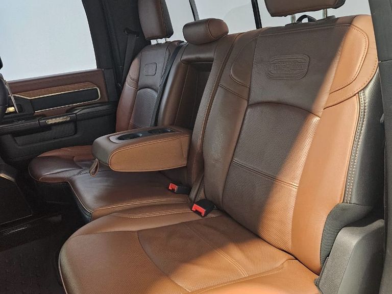 RAM 3500 LIMITED LONGHORN 6.7 TB CD Diesel