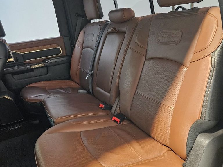 RAM 3500 LIMITED LONGHORN 6.7 TB CD Diesel