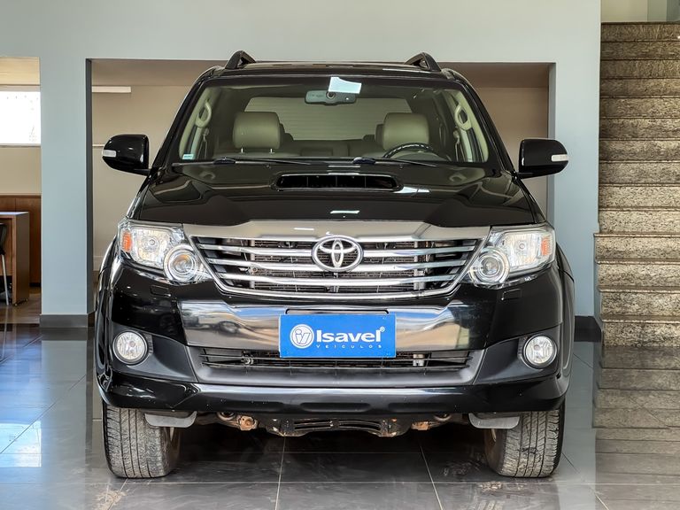Toyota Hilux SW4 SRV D4-D 4x4 3.0 TDI Dies. Aut