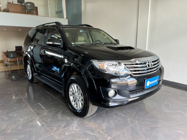 Toyota Hilux SW4 SRV D4-D 4x4 3.0 TDI Dies. Aut