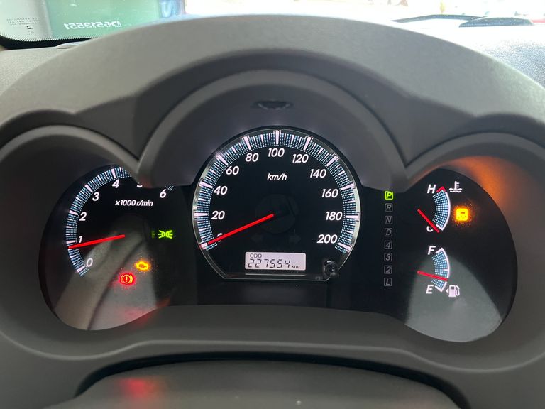 Toyota Hilux SW4 SRV D4-D 4x4 3.0 TDI Dies. Aut
