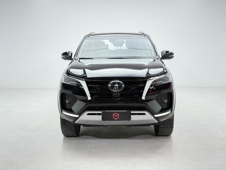 Toyota Hilux SW4 SRX 4x4 2.8 TDI 16V Dies. Aut.