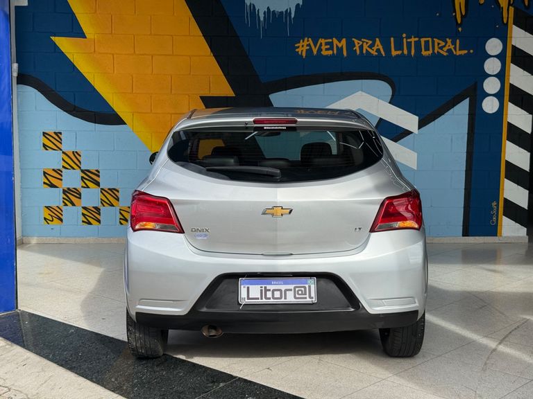 Chevrolet ONIX HATCH LT 1.0 8V FlexPower 5p Mec.