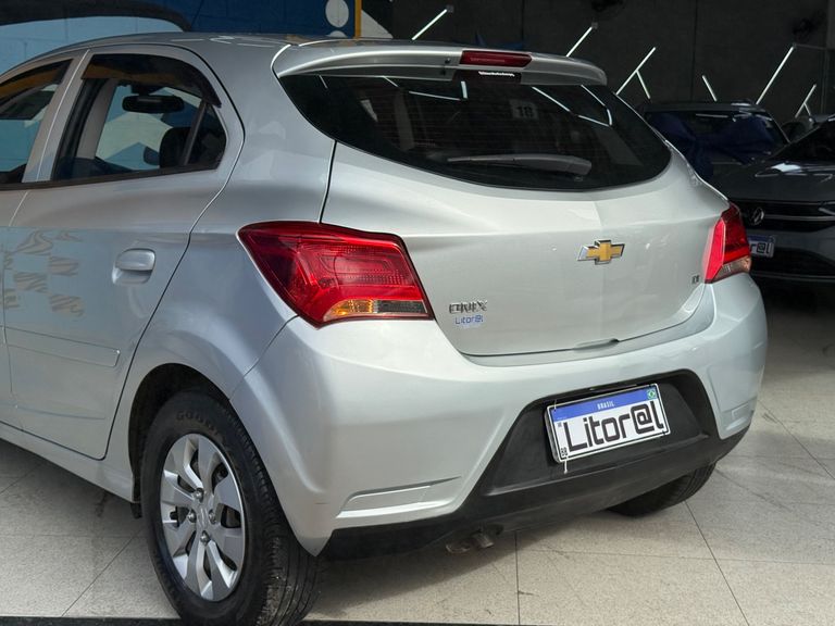 Chevrolet ONIX HATCH LT 1.0 8V FlexPower 5p Mec.