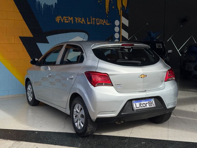 Chevrolet ONIX HATCH LT 1.0 8V FlexPower 5p Mec.