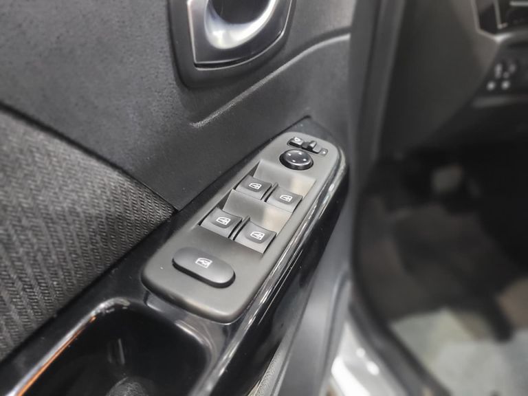 Renault CAPTUR Intense 1.3 TB 16V Flex 5p Aut.