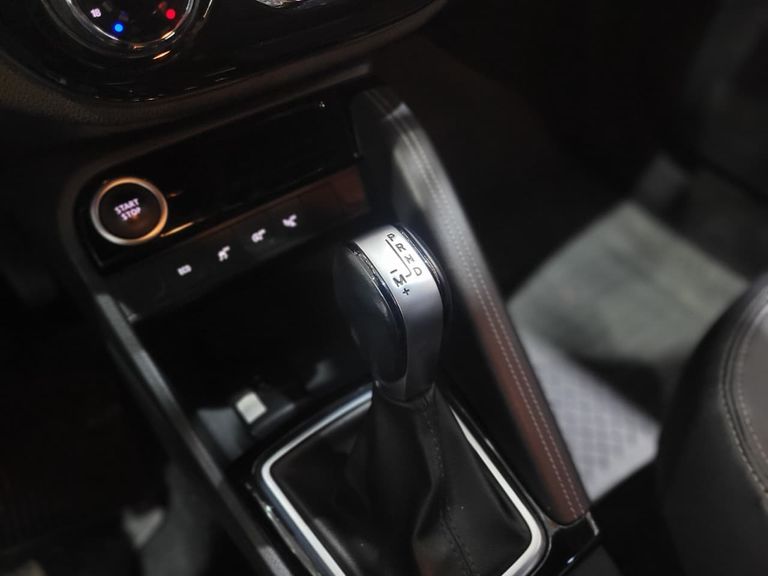 Renault CAPTUR Intense 1.3 TB 16V Flex 5p Aut.