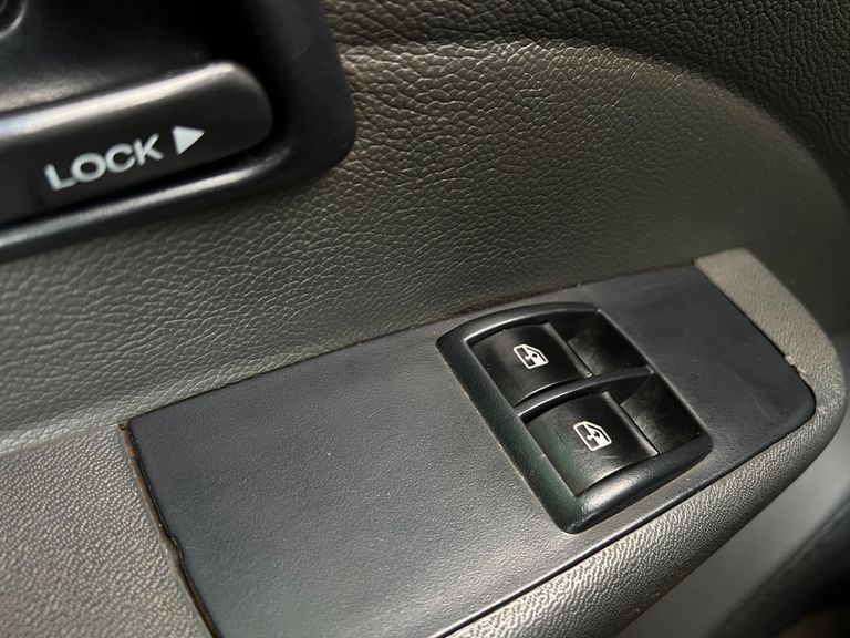 Fiat Strada Adv. M. March. 1.8 Flex 16V CD