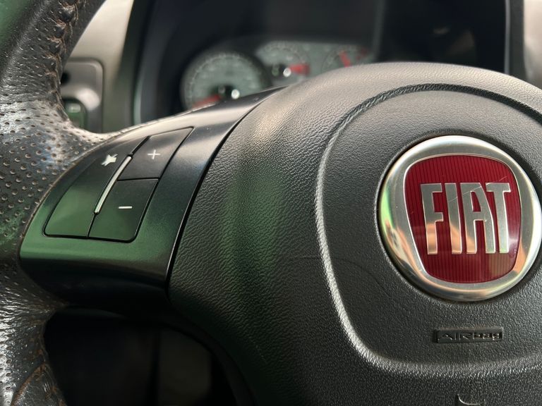 Fiat Strada Adv. M. March. 1.8 Flex 16V CD