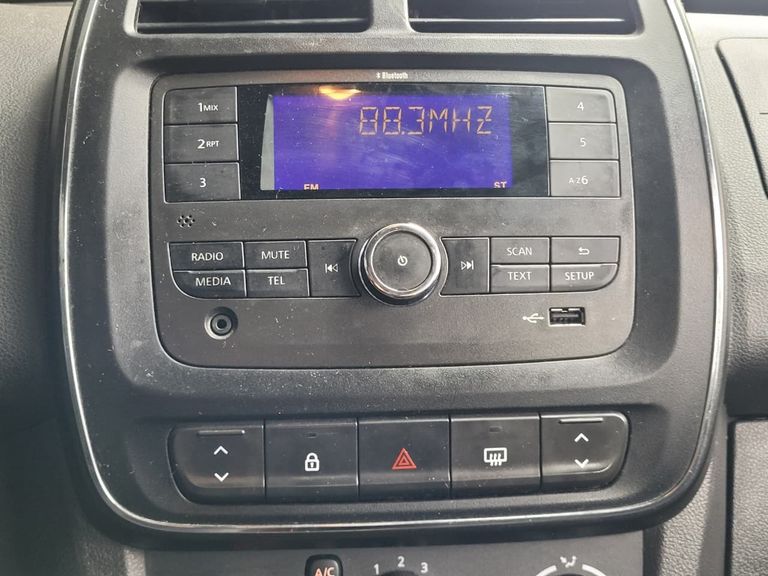 Renault KWID Zen 1.0 Flex 12V 5p Mec.