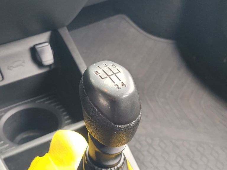 Renault KWID Zen 1.0 Flex 12V 5p Mec.