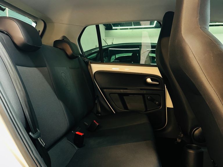 VolksWagen up! Xtreme 1.0 TSI Total Flex 12V 5p