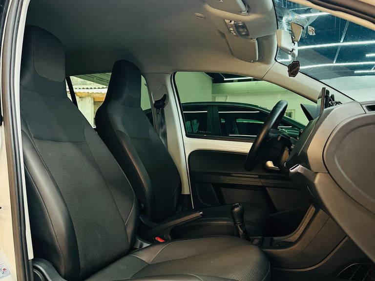 VolksWagen up! Xtreme 1.0 TSI Total Flex 12V 5p