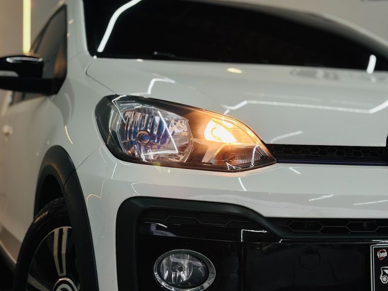 VolksWagen up! Xtreme 1.0 TSI Total Flex 12V 5p