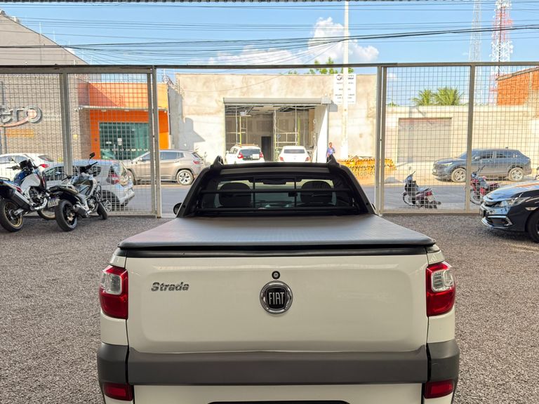 Fiat Strada Freedom 1.4 Flex 8V CS