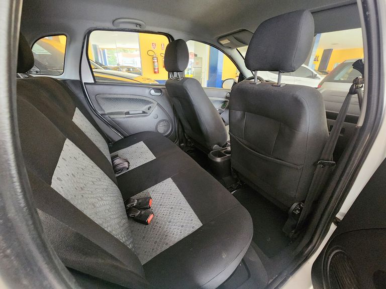 Ford Fiesta SE 1.6 8V Flex 5p