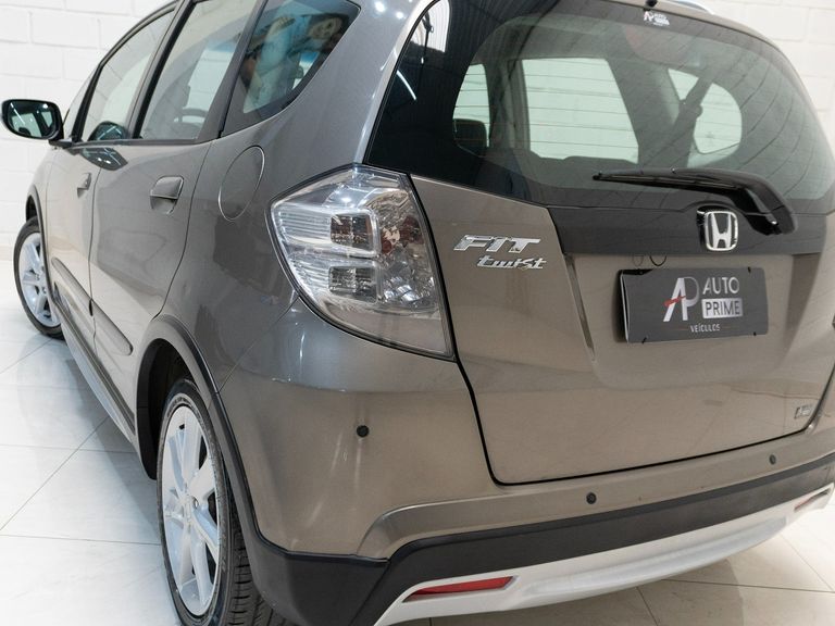 Honda Fit Twist 1.5 Flex 16V 5p Mec.