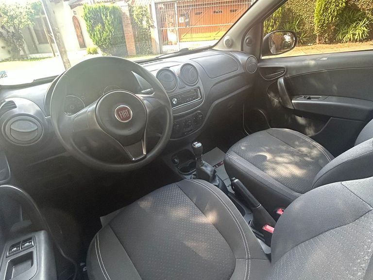 Fiat Grand Siena 1.4 EVO Flex 8V 4p