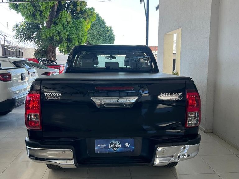 Toyota Hilux CD SRV 4x4 2.8 TDI Diesel Aut.