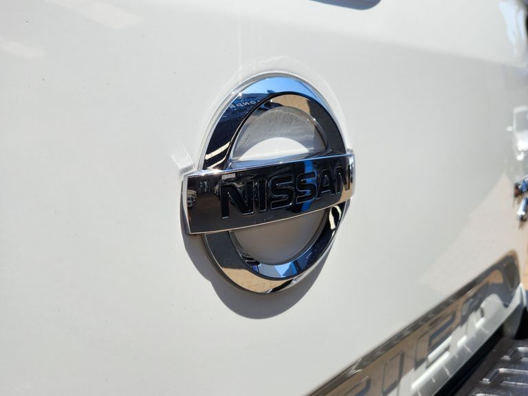 Nissan Frontier PLATI. CD  2.3 Bi-TB Dies.Aut.