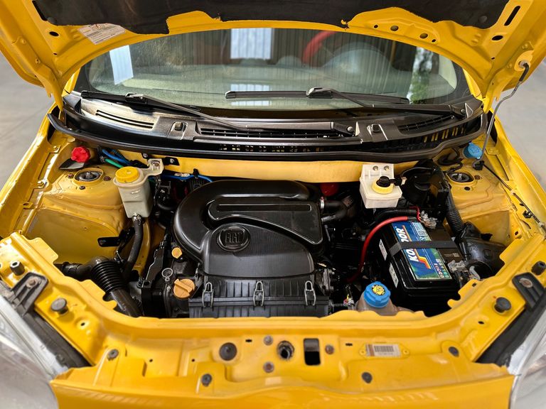 Fiat UNO SPORTING 1.4 EVO Fire Flex 8V 4p