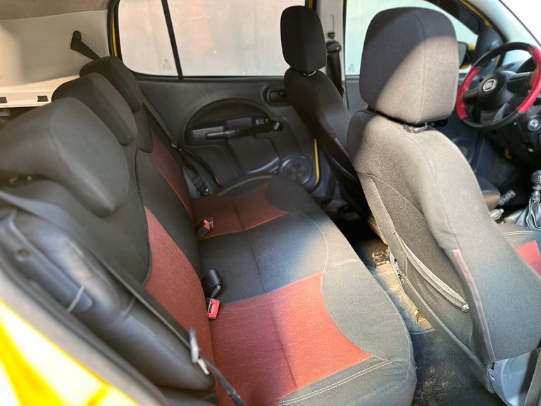 Fiat UNO SPORTING 1.4 EVO Fire Flex 8V 4p