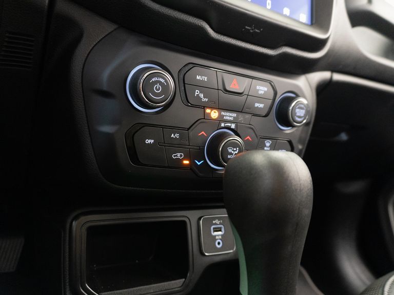 Jeep Renegade Longitude 1.8 4x2 Flex 16V Aut.