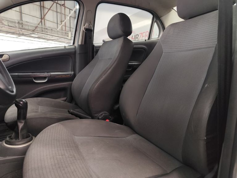 VolksWagen VOYAGE 1.0/1.0 City Mi Total Flex 8V 4p