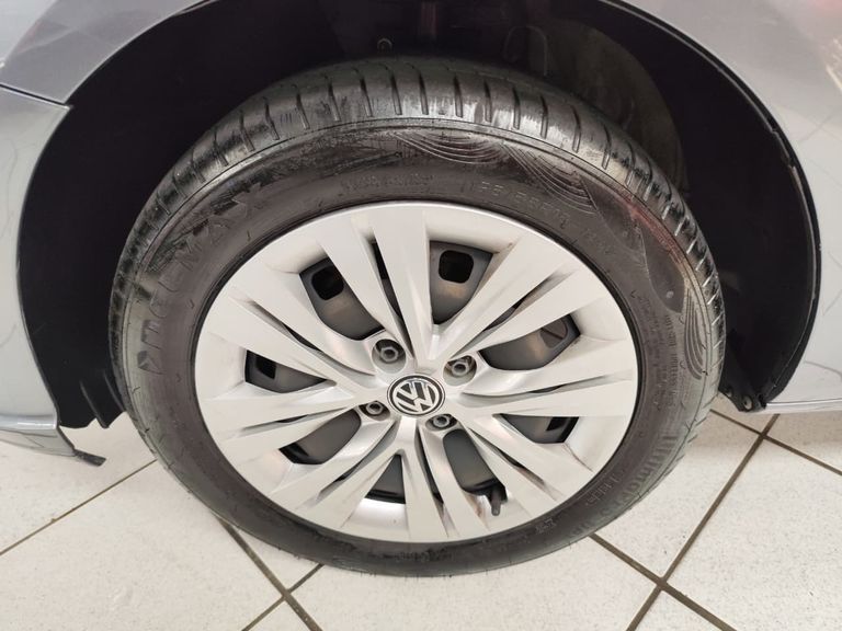 VolksWagen VOYAGE 1.6 MSI Flex 16V 4p Aut.
