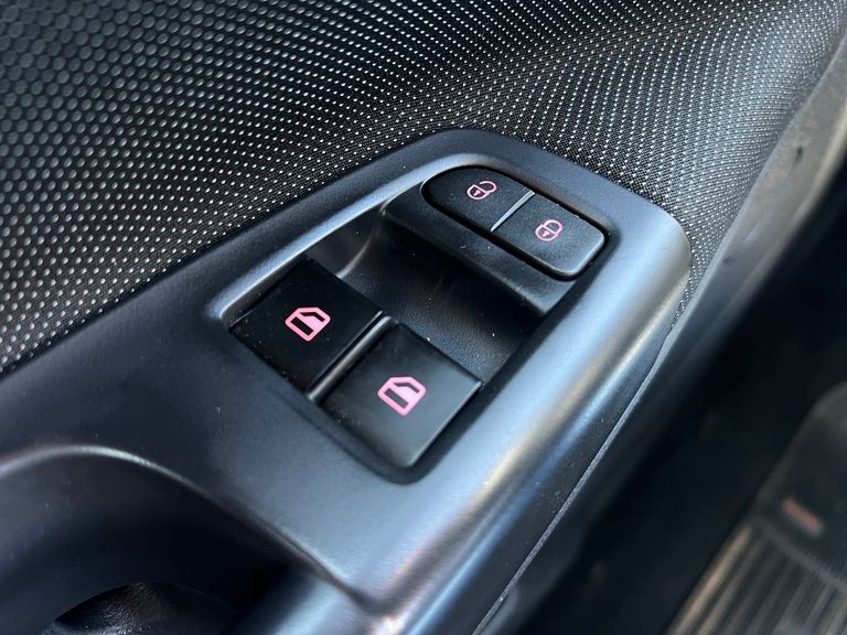 VolksWagen VOYAGE 1.0 Flex 12V 4p