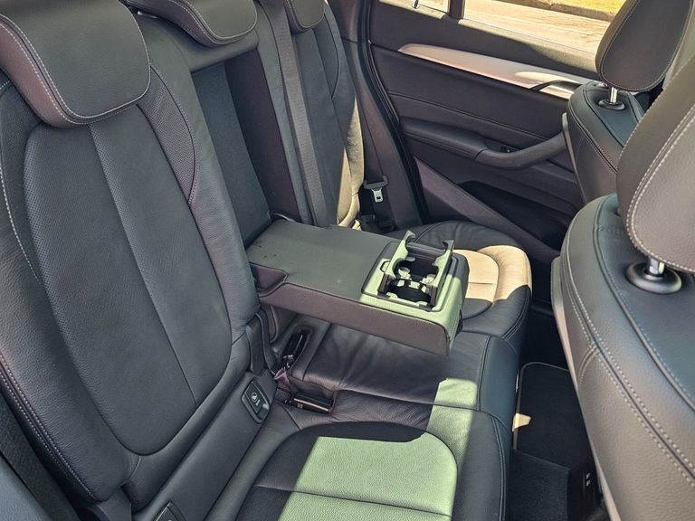 BMW X1 SDRIVE 20i X-Line 2.0 TB Active Flex